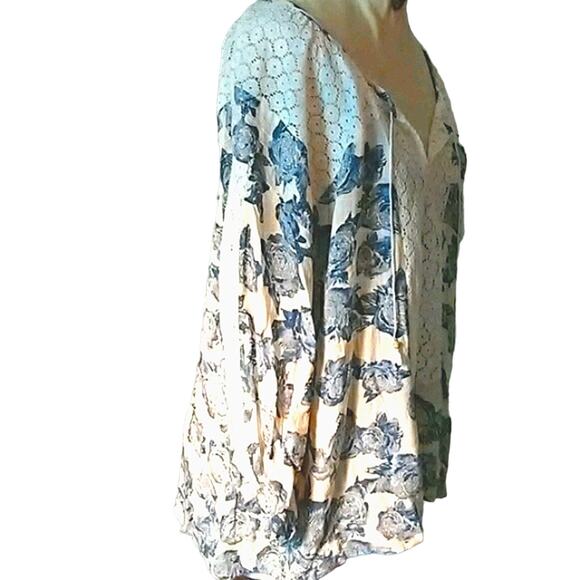 Free People Tunic Blouse Women's Sz SP Blue White Floral Bohemian Gypsy Relaxed - Picture 4 of 9